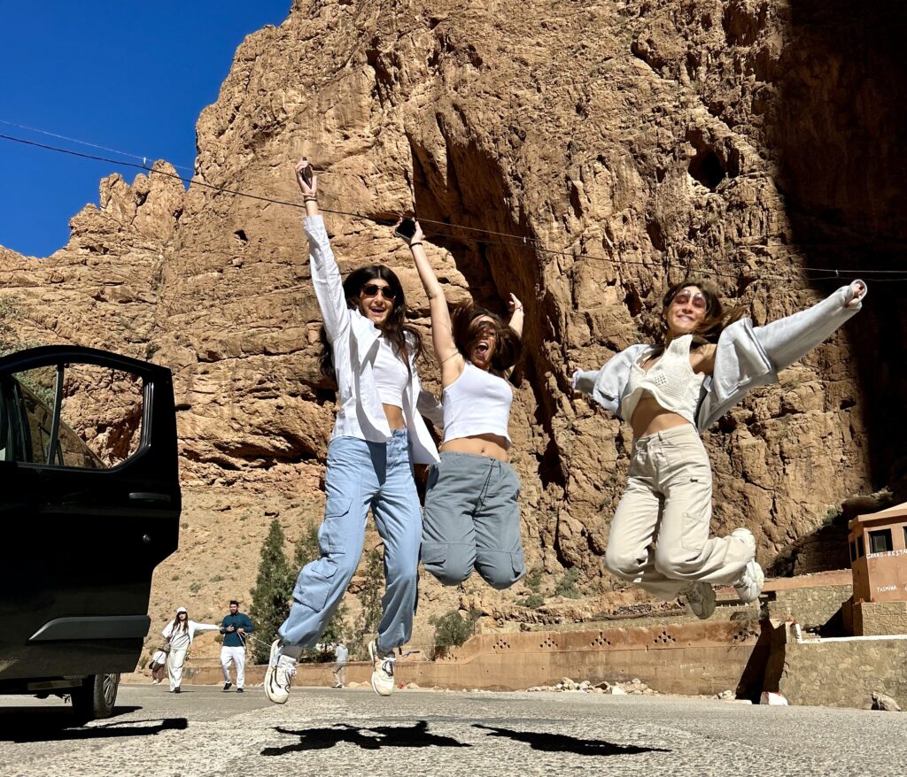 What to Wear in Morocco in October?